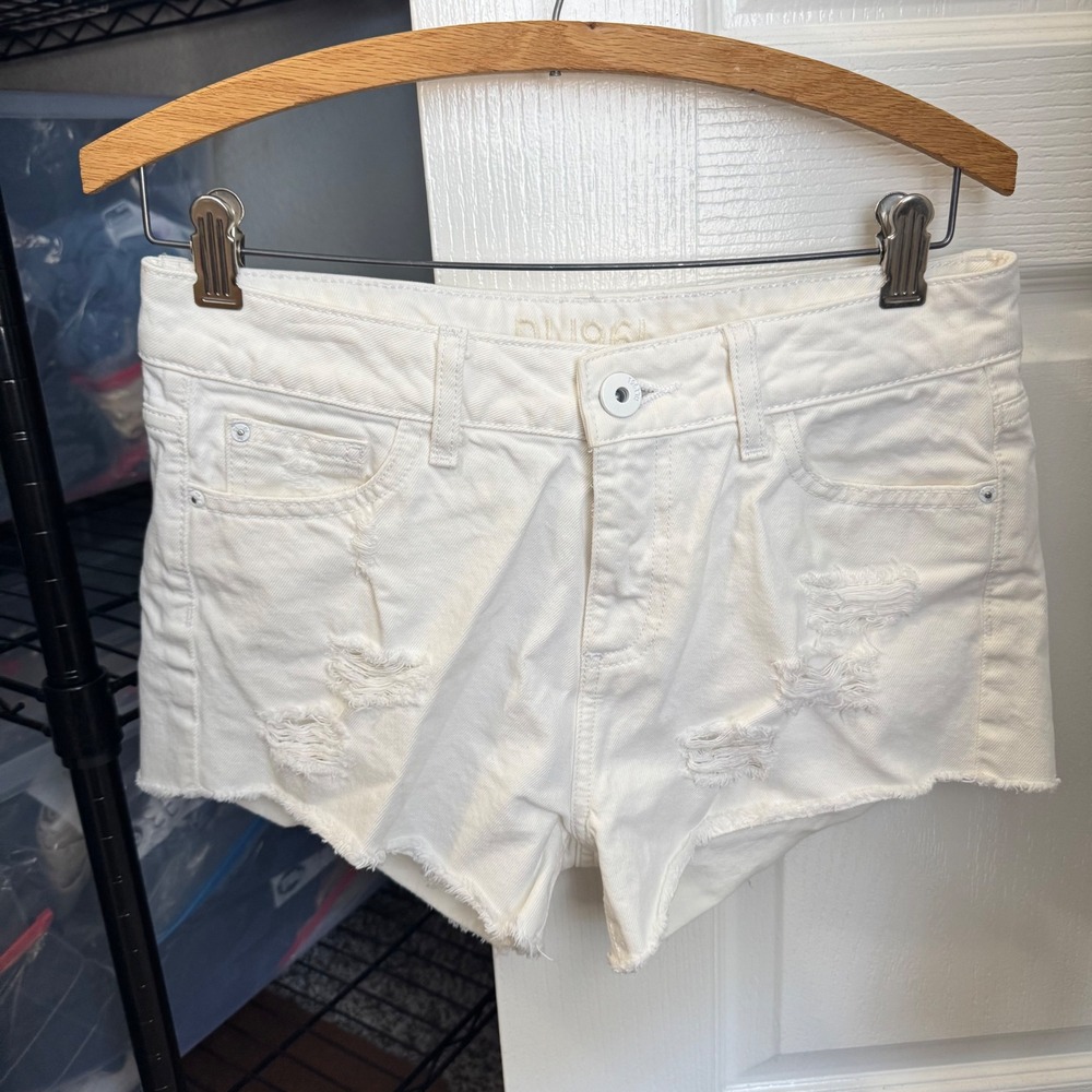 DL1961 Ivy High Rise White‎ Denim Distressed Cut Off Shorts Size 26